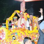 मुख्यमंत्री ने भोपाल में किया रोड शो, जनता का अभिवादन कर मांगा आशीर्वाद