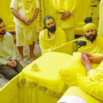 विराट-अनुष्का के सवाल, प्रेमानंद महाराज के जवाब…तीसरी बार वृंदावन पहुंचा कोहली परिवार
