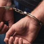 IAS अधिकारी के फार्महाउस में जुए का अड्डा! छापे में 14 लाख कैश बरामद, तीन पुलिसकर्मी सस्पेंड