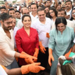 जुहू बीच की अजय देवगन ने की सफाई, अमृता फडणवीस का दिया साथ; चलाया स्वच्छता अभियान